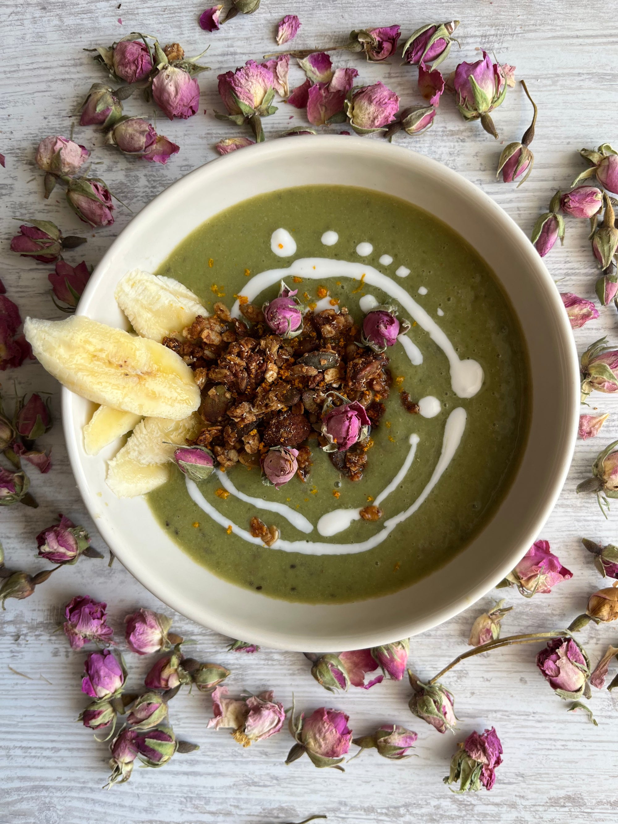 Smoothie Cycle – 12 Recettes pour Booster Ton Énergie Féminine