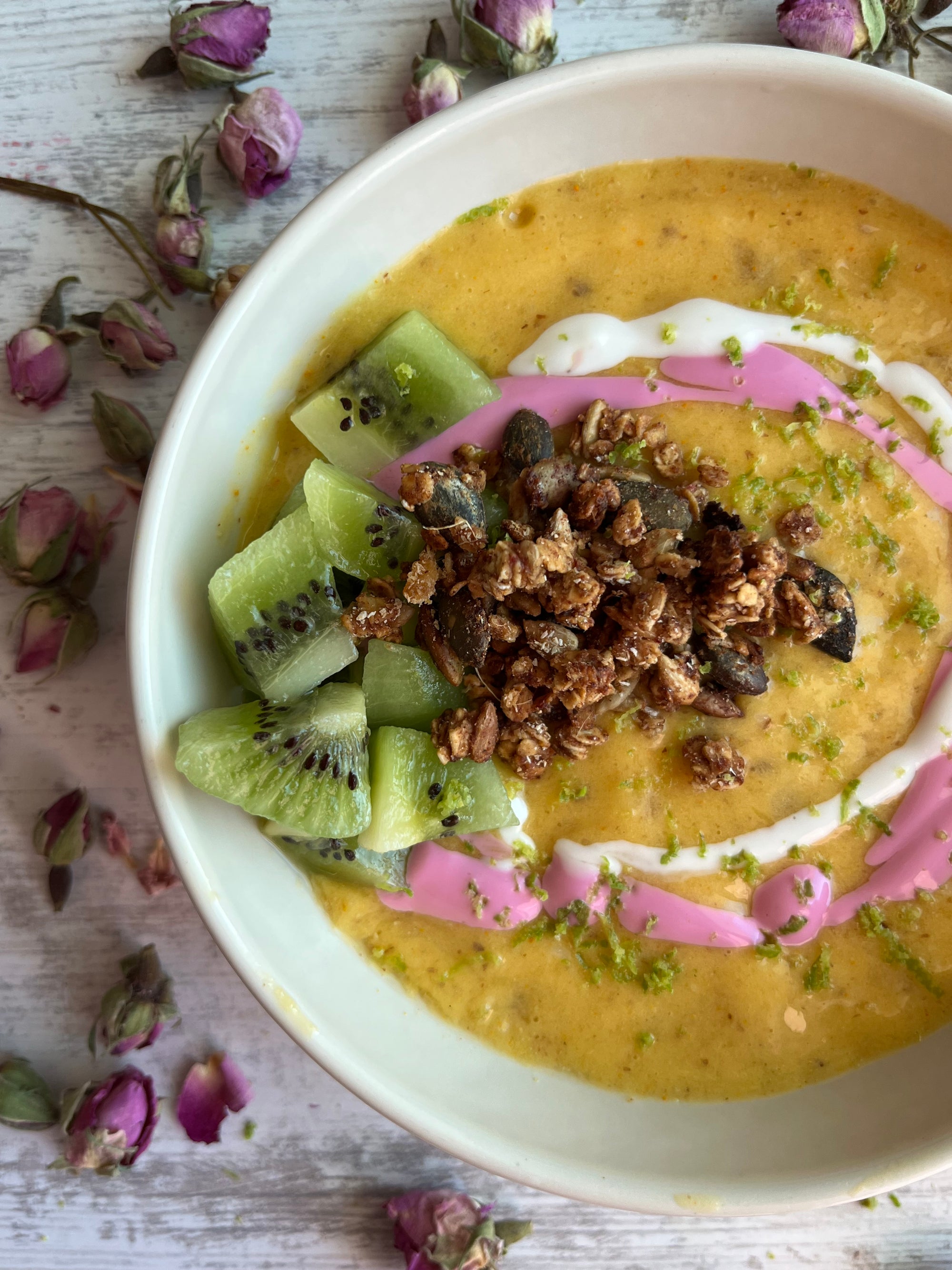 Smoothie Cycle – 12 Recettes pour Booster Ton Énergie Féminine